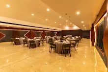 Evening dining atmosphere